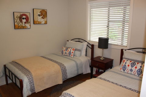 Francisca\'s Cottage - Accommodation Burleigh 8