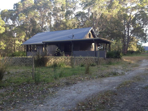 Scotsdale Valley Studios - Accommodation Burleigh 15