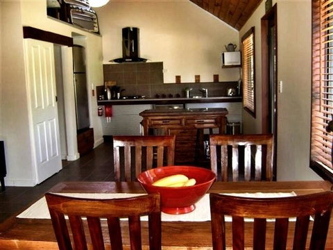 Scotsdale Valley Studios - Accommodation Burleigh 8