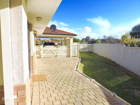 Silver Gull Family Retreat - Accommodation Burleigh 12