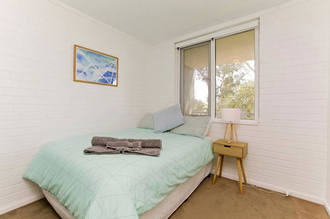 SEA BREEZE â€“ Between Cottesloe Beach & Swan River - Accommodation Burleigh 8