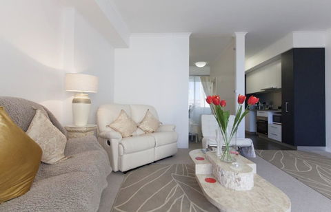Perth Luxury City Apartment- Free Parking - Accommodation Burleigh 12