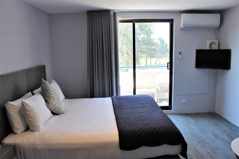 Atrium Hotel Mandurah - Accommodation Burleigh 7