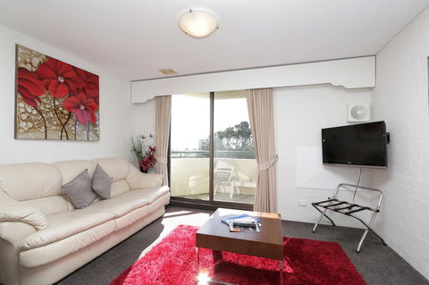 Atrium Hotel Mandurah - Accommodation Burleigh 42