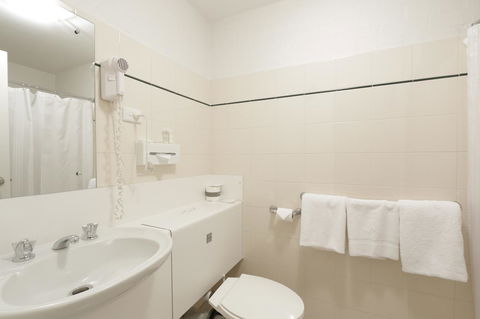 Atrium Hotel Mandurah - Accommodation Burleigh 37