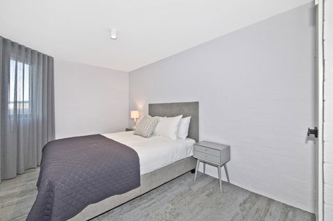 Atrium Hotel Mandurah - Accommodation Burleigh 35