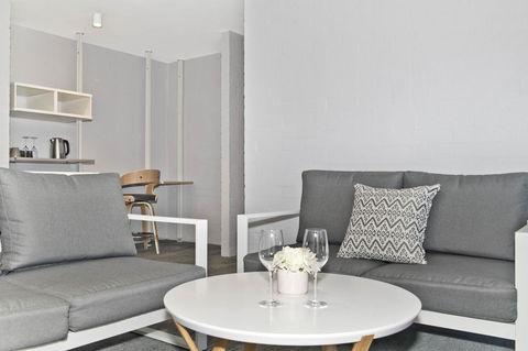 Atrium Hotel Mandurah - Accommodation Burleigh 22