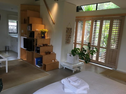 DESIGNER'S STUDIO - Accommodation Burleigh 4