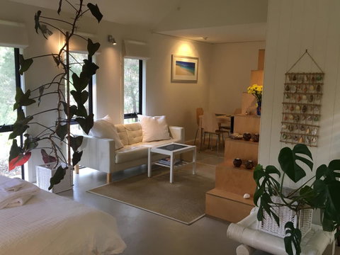 DESIGNER'S STUDIO - Accommodation Burleigh 15