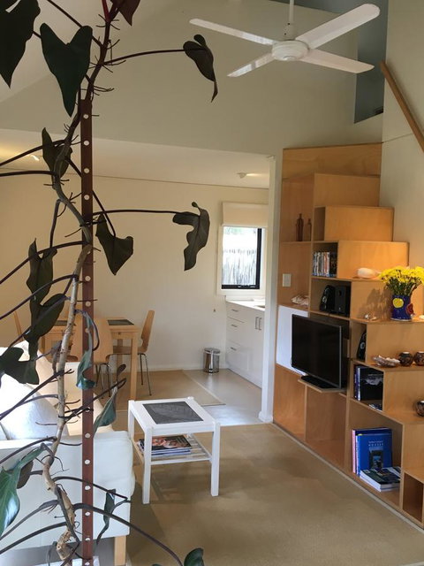 DESIGNER'S STUDIO - Accommodation Burleigh 18