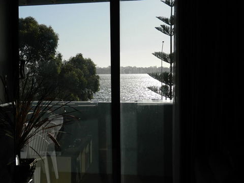 Riverside - Accommodation Burleigh 17