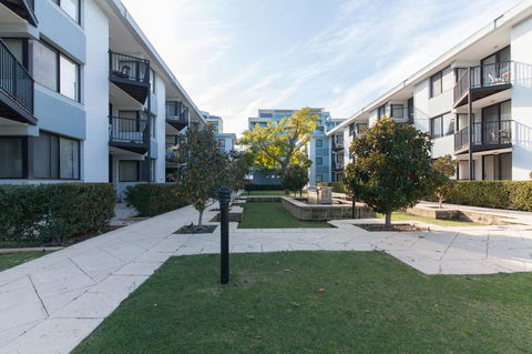 Riverside - Accommodation Burleigh 13