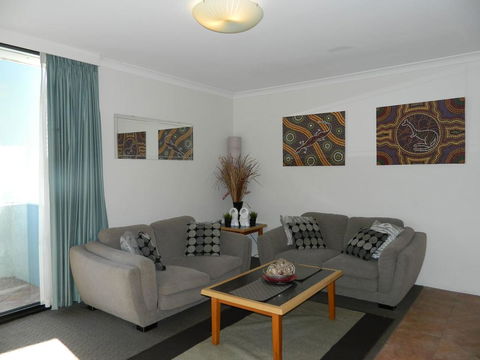 Riverside - Accommodation Burleigh 11