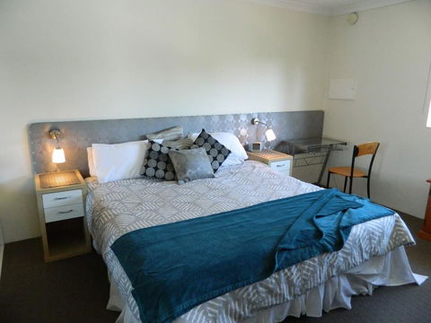 Riverside - Accommodation Burleigh 1