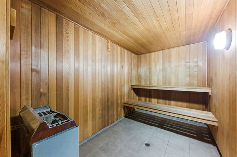 The Executive Penthouse - Accommodation Burleigh 22