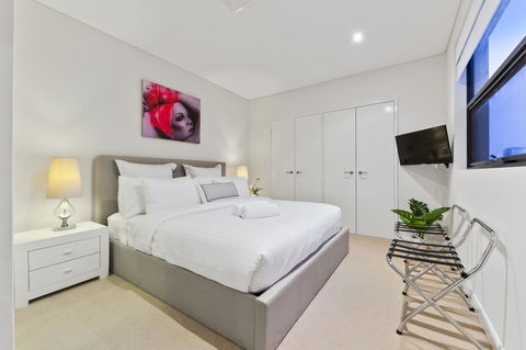 The Executive Penthouse - Accommodation Burleigh 11