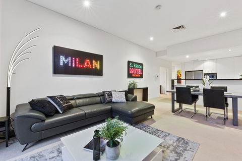 The Executive Penthouse - Accommodation Burleigh 2
