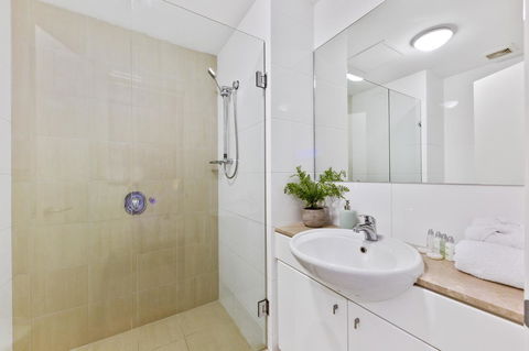 The Executive Penthouse - Accommodation Burleigh 13