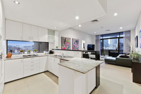 The Executive Penthouse - Accommodation Burleigh 3