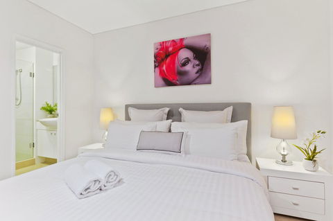 The Executive Penthouse - Accommodation Burleigh 12