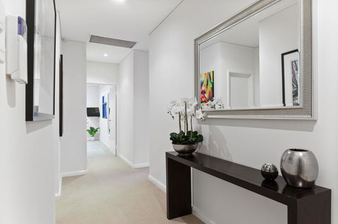 The Executive Penthouse - Accommodation Burleigh 18
