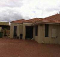 House close to airport - Accommodation Burleigh