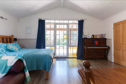 Laneway Studio, Heart Of Fremantle - Accommodation Burleigh 3