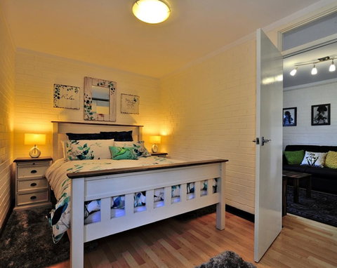 Cappuccino Delight - 1 Bedroom Central Fremantle Apartment - Accommodation Burleigh 0