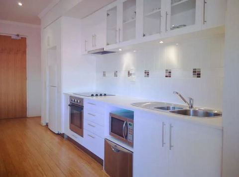 Outram St Apartment - Accommodation Burleigh 7