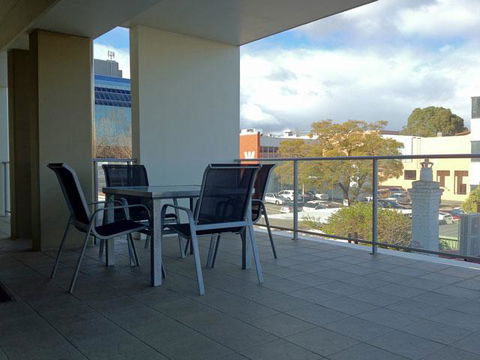 Outram St Apartment - Accommodation Burleigh 0