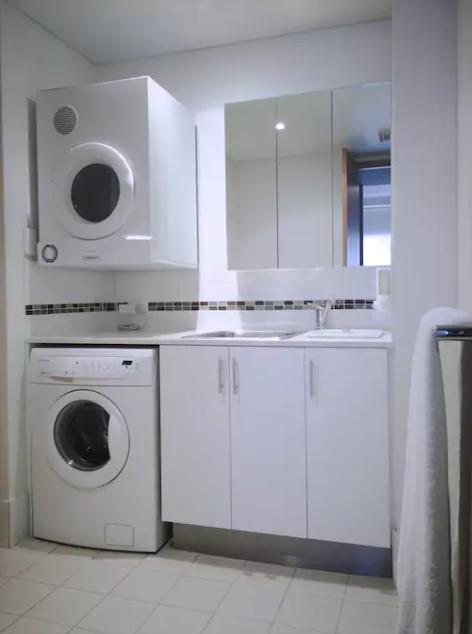 Outram St Apartment - Accommodation Burleigh 3
