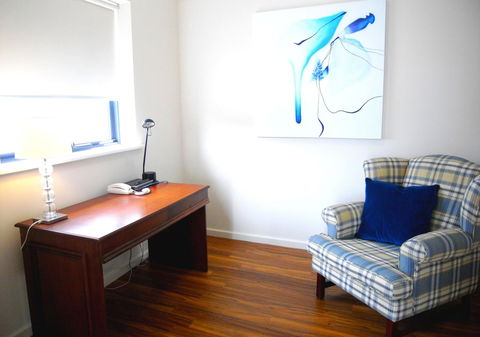 Perth West End Apartment 406 - Executive Escapes - Accommodation Burleigh 11