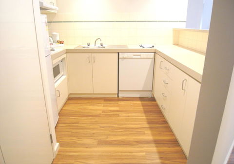 Perth West End Apartment 406 - Executive Escapes - Accommodation Burleigh 13