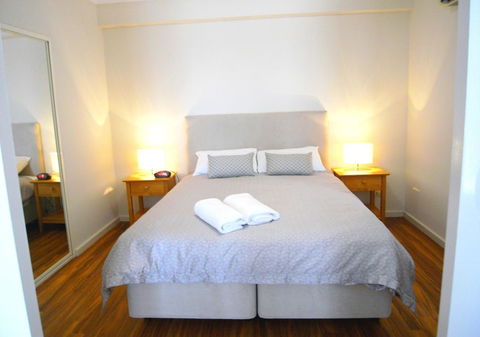 Perth West End Apartment 406 - Executive Escapes - Accommodation Burleigh 9