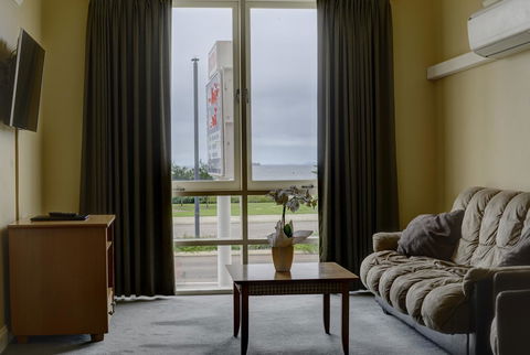 The Jetty Resort - Accommodation Burleigh 17