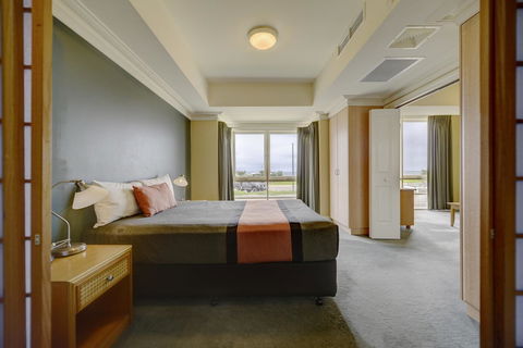 The Jetty Resort - Accommodation Burleigh 21