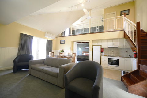 The Jetty Resort - Accommodation Burleigh 10