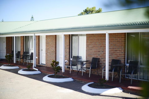 The Jetty Resort - Accommodation Burleigh 35