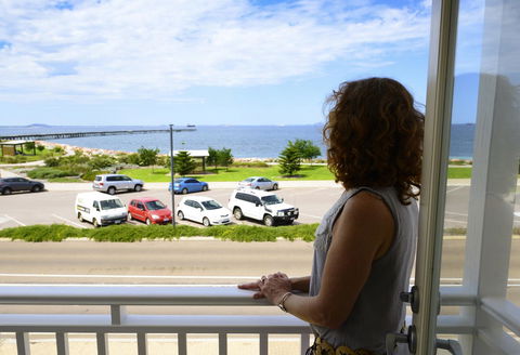 The Jetty Resort - Accommodation Burleigh 13
