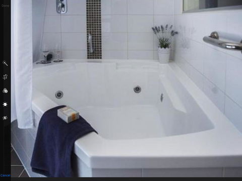 Charming Inner City Apartment - Accommodation Burleigh 12