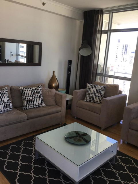 Charming Inner City Apartment - Accommodation Burleigh 4