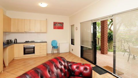230 Alice Street - Accommodation Burleigh 11