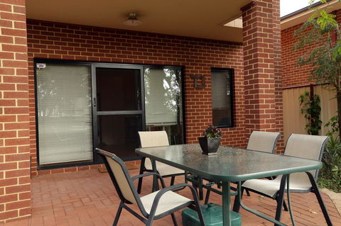 230 Alice Street - Accommodation Burleigh 8