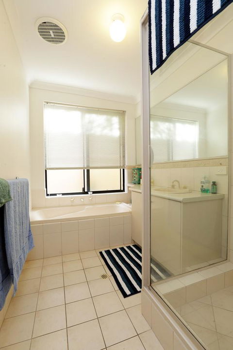 230 Alice Street - Accommodation Burleigh 12