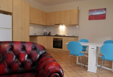 230 Alice Street - Accommodation Burleigh 5