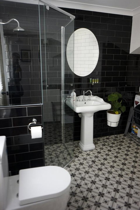 West End 1877 Callan Apartments - Accommodation Burleigh 20