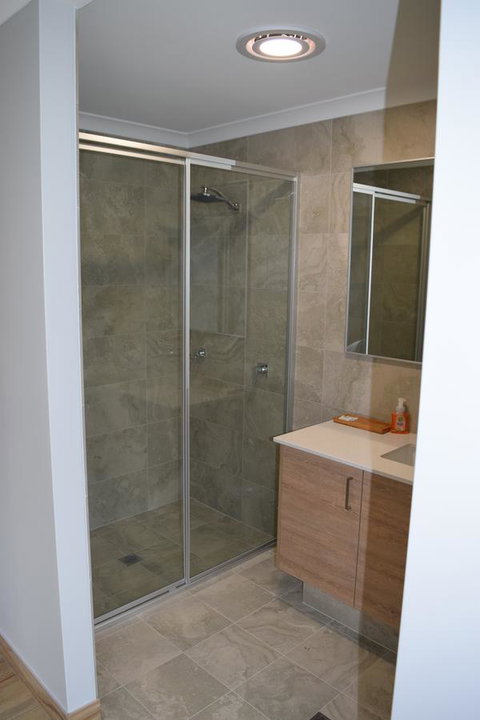Eagle Bay House - Accommodation Burleigh 21