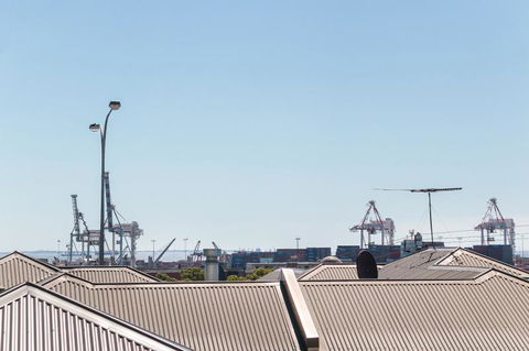 Fremantle Sunset Studio Rottnest Island Views - Accommodation Burleigh 7