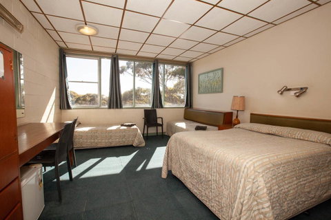 EUCLA MOTOR HOTEL - Accommodation Burleigh 20