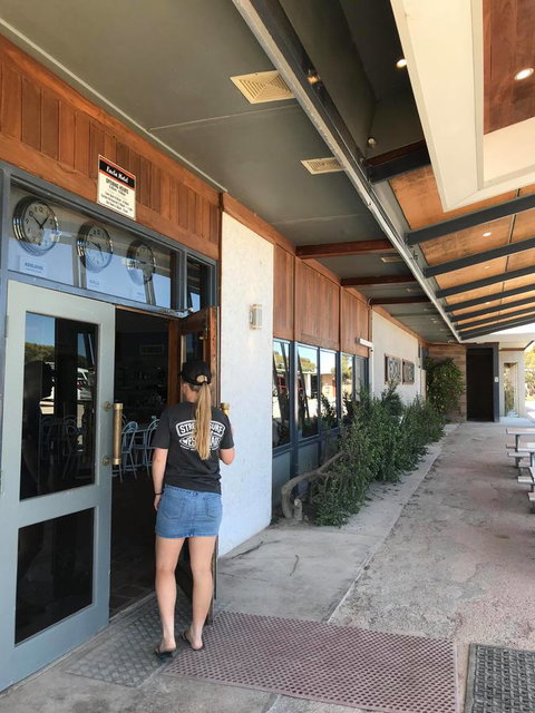 EUCLA MOTOR HOTEL - Accommodation Burleigh 35
